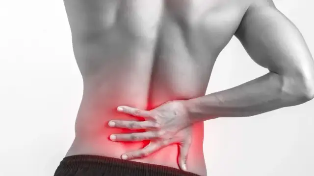 Jakie ćwiczenia na kręgosłup pomogą w walce z bólem pleców?