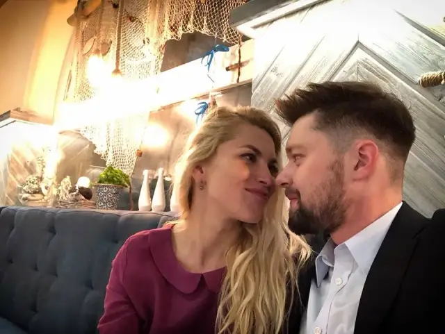 Remigiusz Mróz z kim jest? Zaskakująca relacja z Katarzyną Bondą