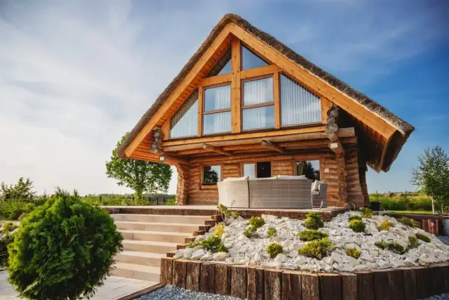 Skansen Bicz noclegi: Odkryj domki, pokoje, SPA i cennik