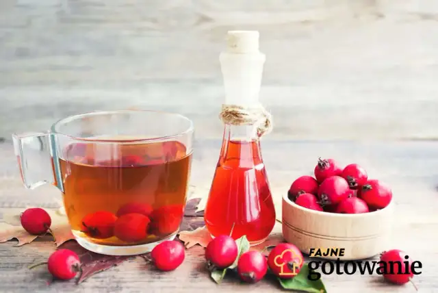 Domowa nalewka z żurawiny: Prosty przepis krok po kroku