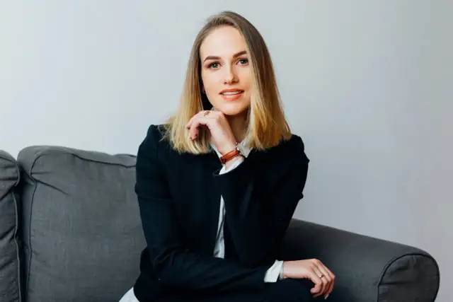 Jak zrobić zdjęcie biznesowe w domu, aby wyglądać profesjonalnie