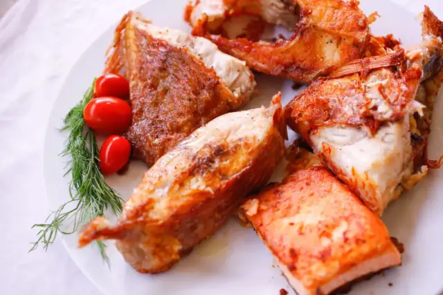 Jakie przyprawy do ryby? Sekrety idealnego smaku i marynat!