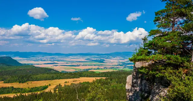 Polanica-Zdrój: Odkryj tajemnice gór Stołowych i Bystrzyckich