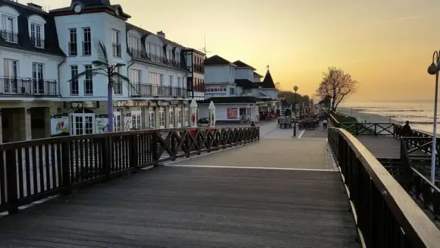 Mielno atrakcje: Odkryj sekrety kurortu i okolic Twój przewodnik