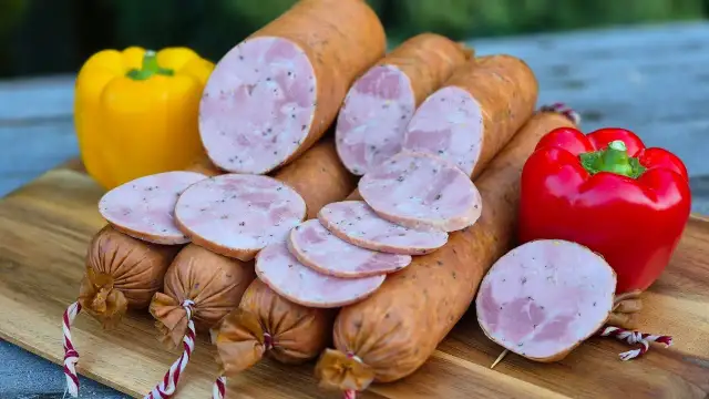Kiełbasa gruba przepis: Jak zrobić idealną w domu? Pełny poradnik