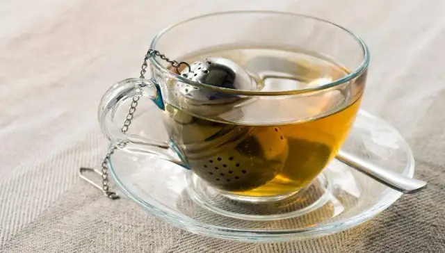 Jak zrobić napar z jałowca, aby skutecznie wspierać zdrowie?