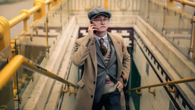 Od gangsterów do hipsterów: Jak ewoluowała moda męska lat 20.?