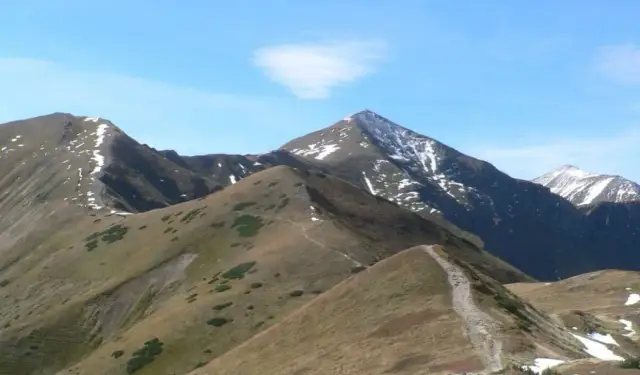 Starorobociański Wierch: Twój przewodnik na najwyższy szczyt Tatr Zachodnich