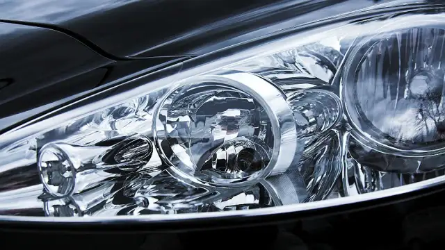 Najlepsze żarówki R5W – porównanie LED i halogen, wybierz mądrze