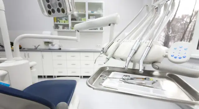 Jak zapisać się do dentysty na NFZ bez zbędnych formalności?