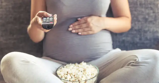 Najlepsze filmy o ciąży, które poruszają emocje i wyzwania rodzicielstwa