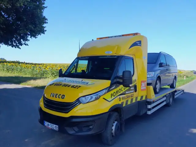 Ile kosztuje laweta na autostradzie w Niemczech? Sprawdź ceny i ukryte koszty