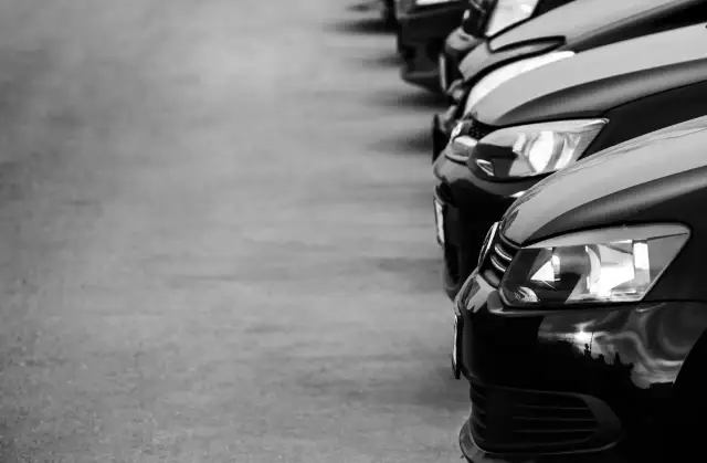 Czy warto kupić auto poleasingowe? Zalety i ryzyka