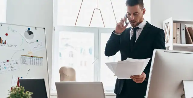 Jak skutecznie rozmawiać z dłużnikiem w windykacji bez stresu