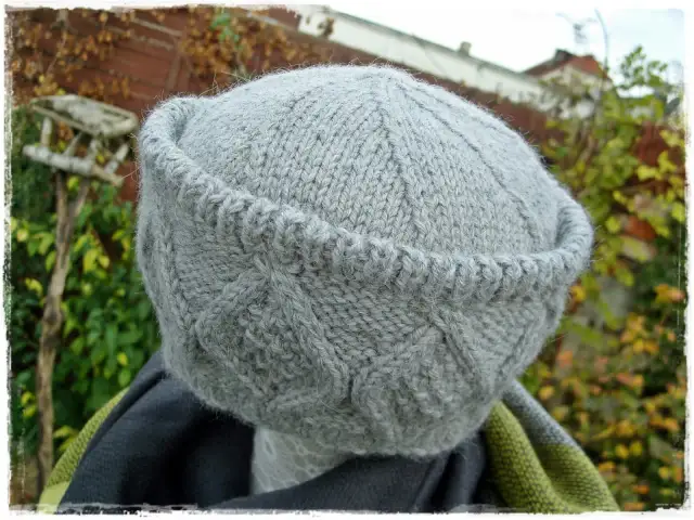 Jak uszyć czapkę toczek: krok po kroku do perfekcyjnego efektu