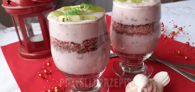 Co zrobić z biszkoptów? Desery bez pieczenia i zero waste!