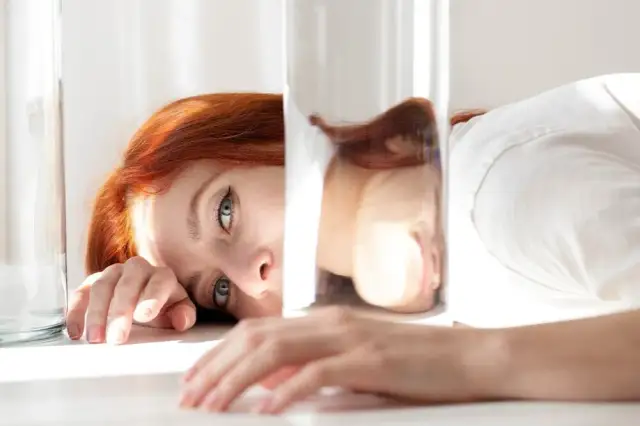 Osobowość nieprawidłowa – co to znaczy i jak wpływa na życie?