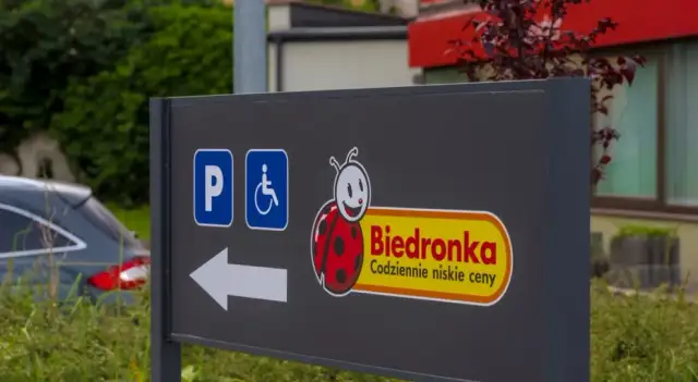 Ile płaci Biedronka za wynajem gruntu? Zaskakujące stawki i warunki