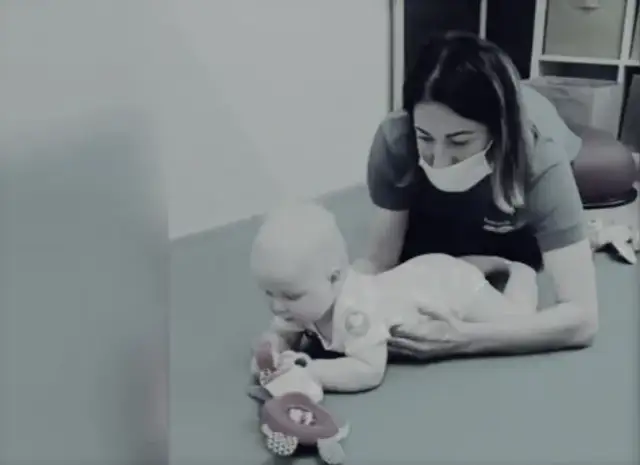 Obniżone napięcie mięśniowe: ile trwa rehabilitacja i co wpływa na czas?