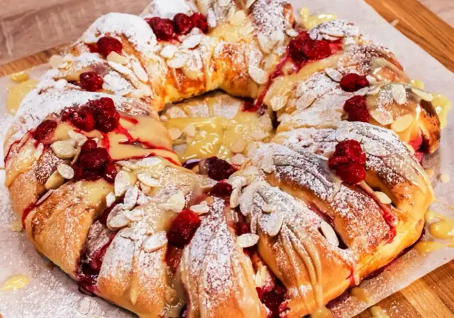 Przepis na bardzo dobre ciasto drożdżowe, które zachwyci smakiem każdego