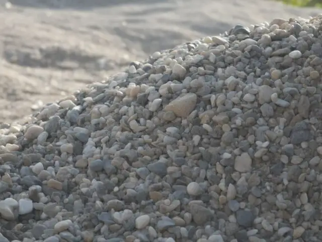 Jaki żwir do drenażu opaskowego? Wybierz mądrze i uniknij błędów!