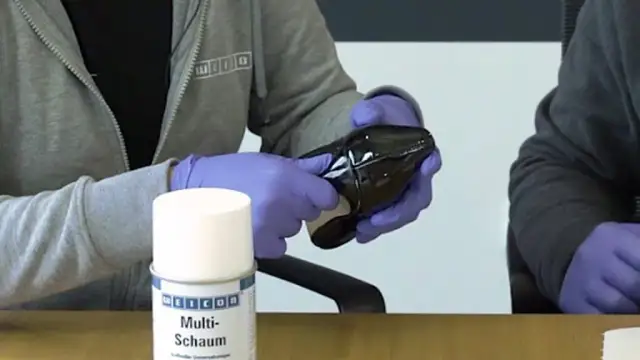 Jakim klejem skleić buty, aby uniknąć kosztownych błędów?