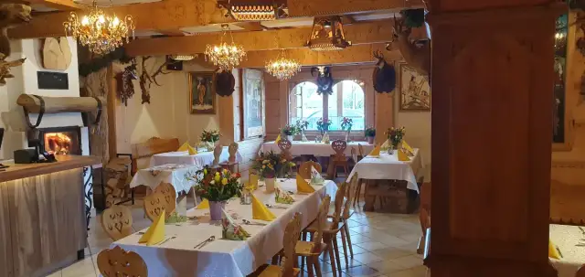 Najlepsze restauracje w Dolinie Kościeliskiej - kulinarna esencja Tatr