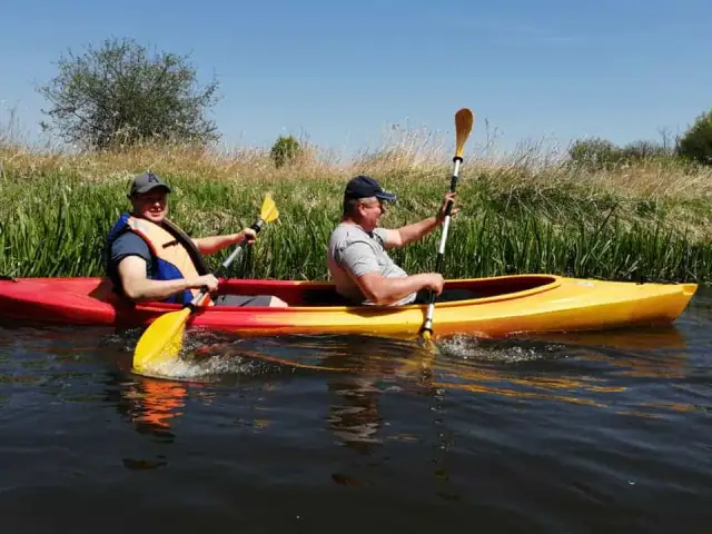 Spływ kajakowy Świętokrzyskie: Jak zaplanować idealną przygodę?