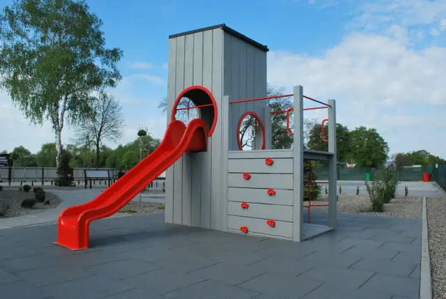 Plac zabaw Plac Wilsona: Otwarty! Co czeka dzieci po modernizacji?