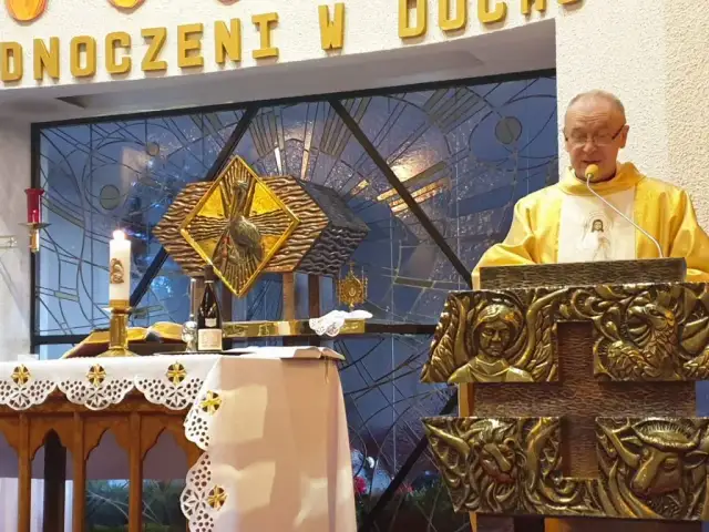 Ile trwa suma w kościele? Zaskakujące fakty o niedzielnej mszy