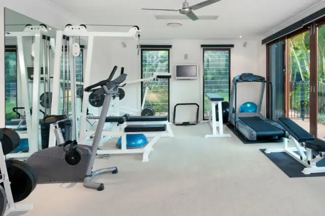 Jak wybrać bieżnię do domu, aby uniknąć błędów i zaoszczędzić pieniądze