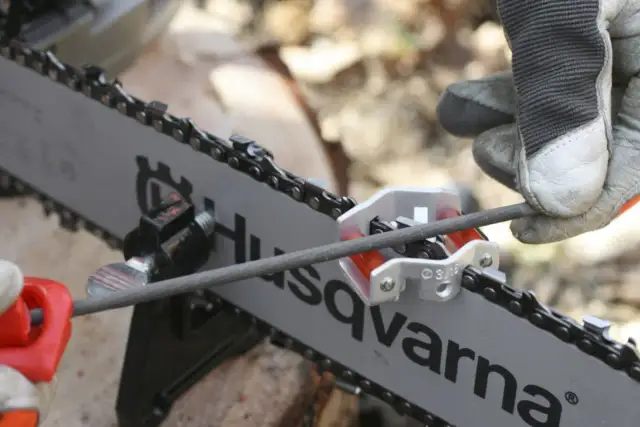 Pod jakim kątem ostrzyć łańcuch pilarki Husqvarna, aby uniknąć uszkodzeń