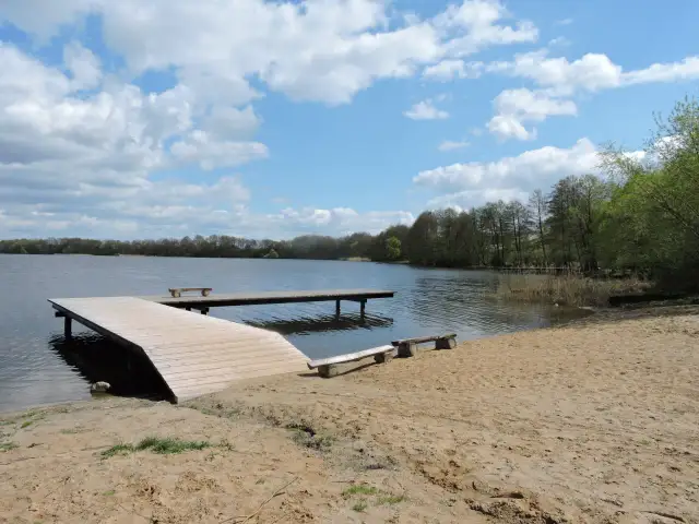 Śmiardowo Złotowskie – urokliwa wieś z pięknym jeziorem i atrakcjami