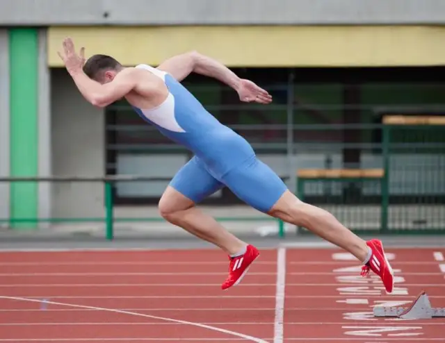 Jak szybko biega człowiek? Odkryj średnie prędkości i rekordy
