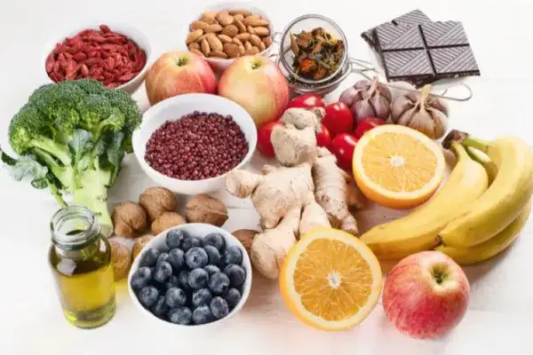 Czego brakuje w diecie wegetariańskiej? Poznaj niebezpieczne niedobory