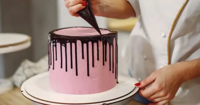 Jak upiec tort idealny? Plan na 3 dni bez stresu!