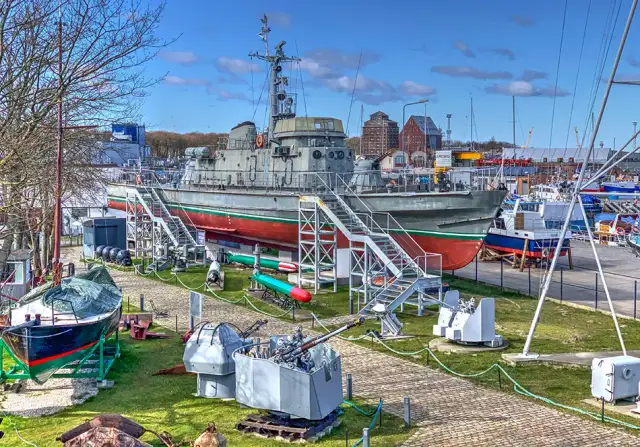 Kołobrzeski Skansen Morski: Okręty wojenne, ceny i godziny otwarcia