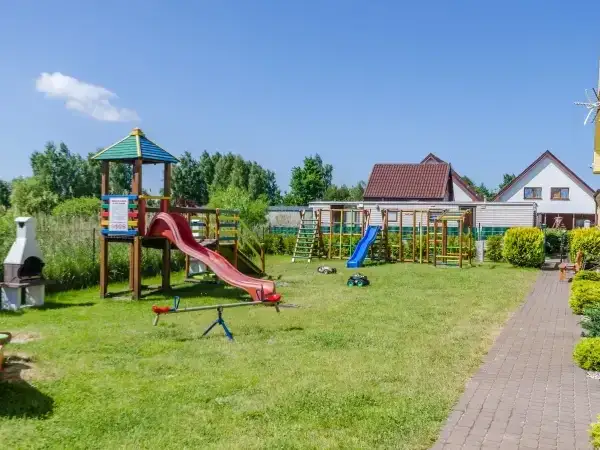 Nemo w Karwi: Komfortowe domki na wakacje w Karwi