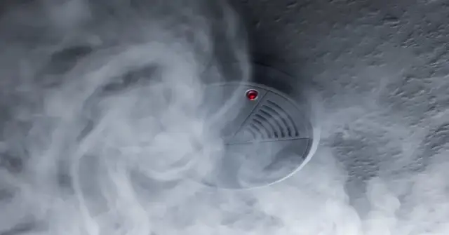 Co zrobić gdy czujnik czadu się włączy – kluczowe kroki dla bezpieczeństwa