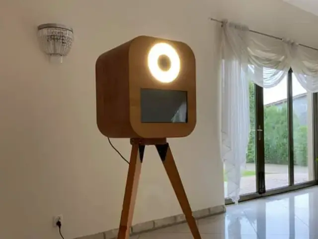 Gdzie znaleźć najlepsze fotobudki w Krakowie? Sprawdź adresy i godziny