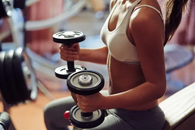 Dlaczego warto ćwiczyć: 10 zaskakujących korzyści dla zdrowia