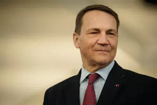Kim jest Radosław Sikorski? Odkryj jego wpływ na Polską politykę