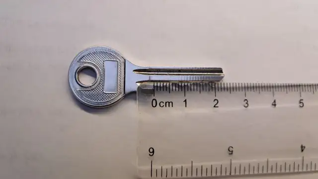 Jaki klucz do skrzynki elektrycznej? Wybierz najlepszy dla siebie