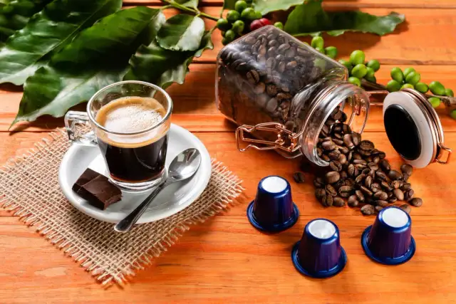 Jak zrobić idealną kawę z kapsułek? Poradnik i rozwiązywanie problemów