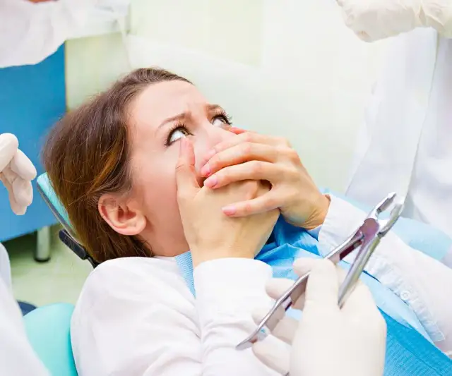 Koniec z dentofobią! Jak bezboleśnie pokonać lęk przed dentystą