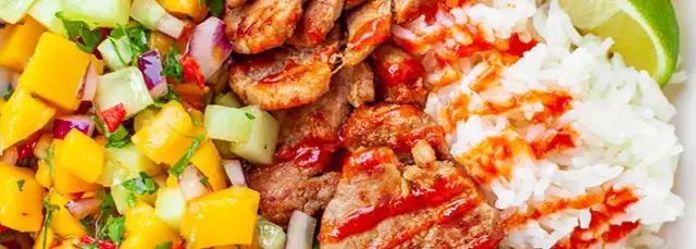 Kwestia smaku wieprzowina z mango – wyjątkowy przepis na danie, które zaskoczy