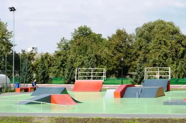 Jak skutecznie zaprojektować skatepark, aby spełniał potrzeby społeczności