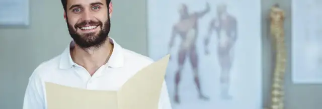 Ile zarabia fizjoterapeuta z własnym gabinetem? Sprawdź, co wpływa na dochody