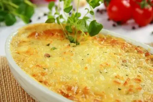 Zapiekanka ziemniaczana z zupą cebulową Knorr – proste przepisy na pyszne danie