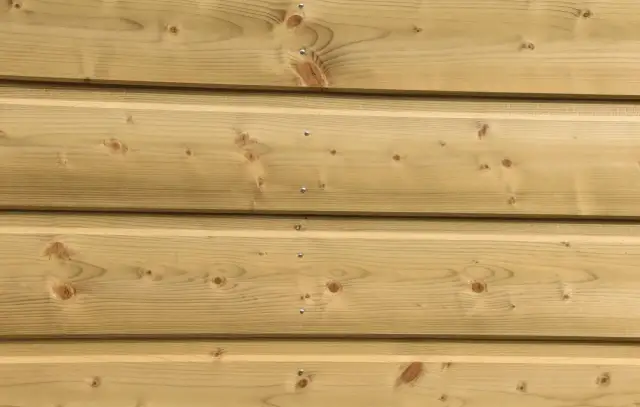 Ile kosztuje malowanie boazerii? Szokujące ceny, które musisz znać!